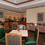 Quality Inn & Suites I-35 / Walnut Hill 